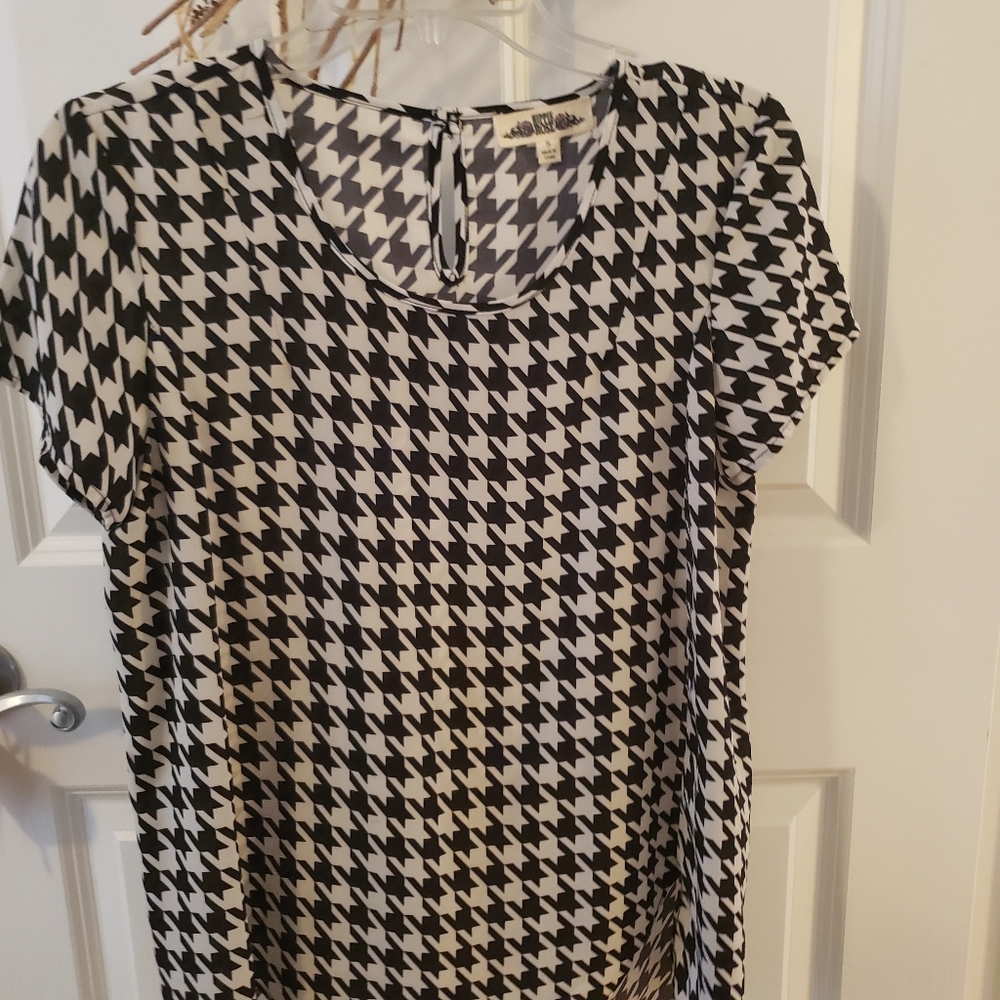 Hippie Rose New Small Black & Ivory Acrylic Blouse